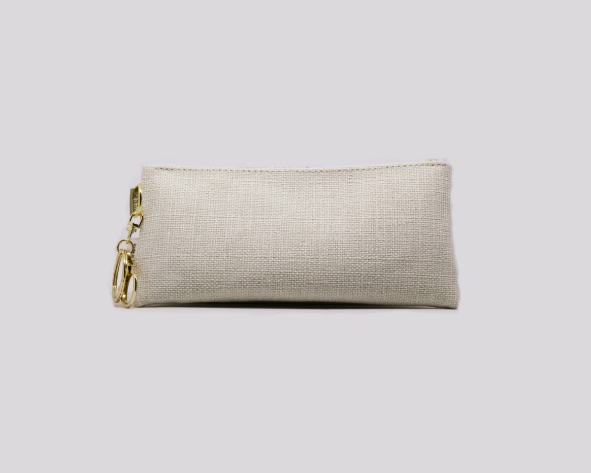 Lunari - busta piatta con moschettone portachiavi -Terralba - Ottica Basile Lunari Busta Piatta Con Moschettone Beige